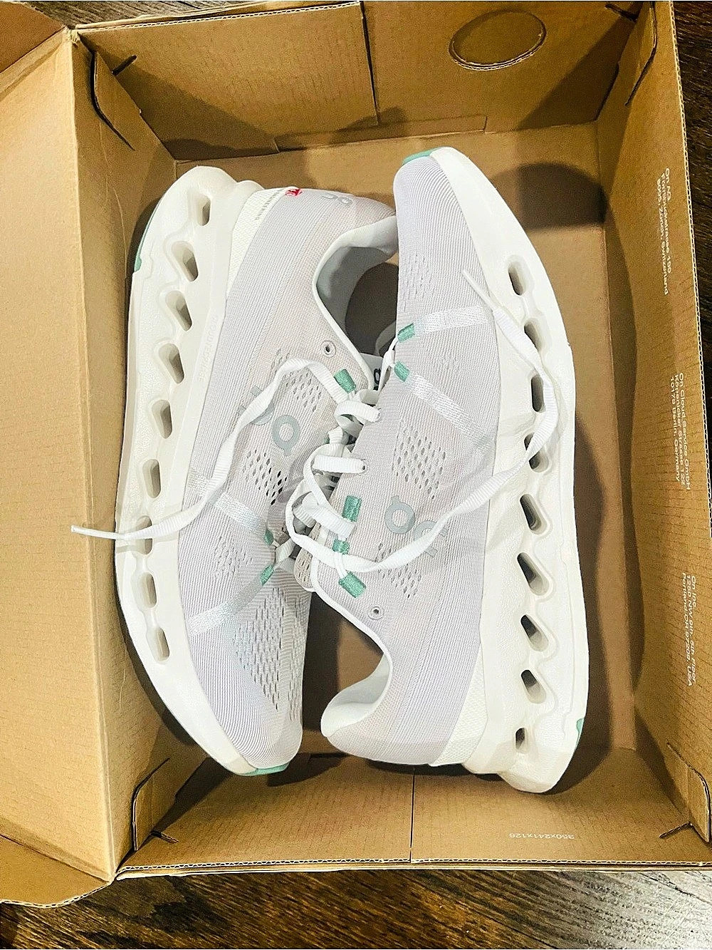 On Cloudsurfer Women's Athletic Shoes White & Green US 9.5
